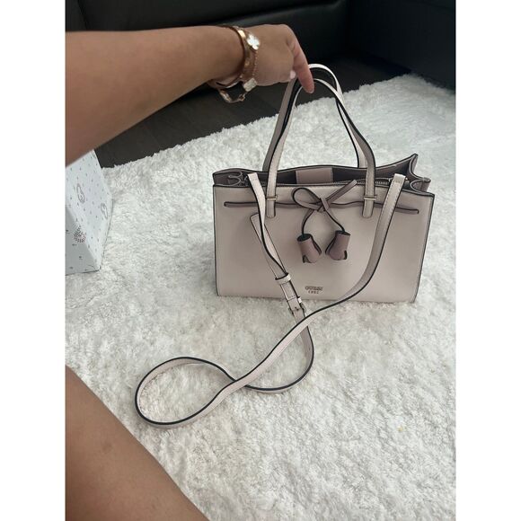 Guess 1981 Blush Pink Tassel Bow Top Handle Crossbody Leather Structured Bag - Picture 3 of 9